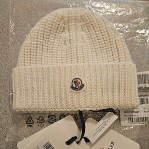 Moncler Berretto Tricot 100% Virginia Wool Beanie Hat